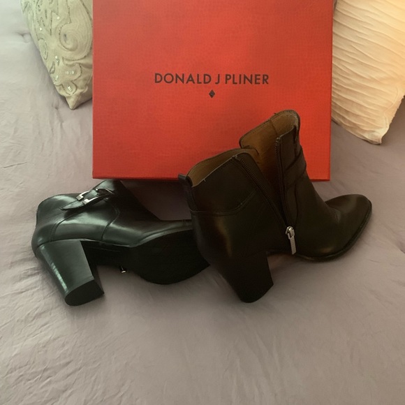 Bootie - Picture 3 of 4